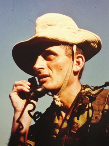 En chapeau de brousse lors d'un exercice interarmées  à MAYOTTE (Compagnie Tournante à la RÉUNION du 29 Mai au 25 Septembre 1979