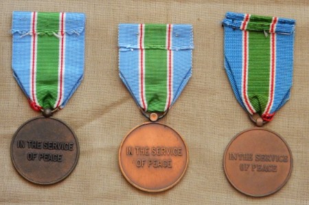        Médaille de la FINUL remise lors de la Medal Parade à tous les participants de la FINUL 